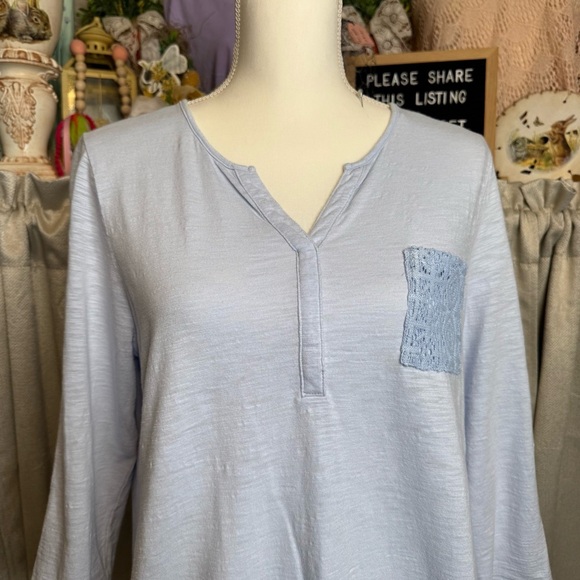 Chico's Relaxed Blue Top with Mandarin Collar Size Medium with Lace Design - Picture 3 of 13